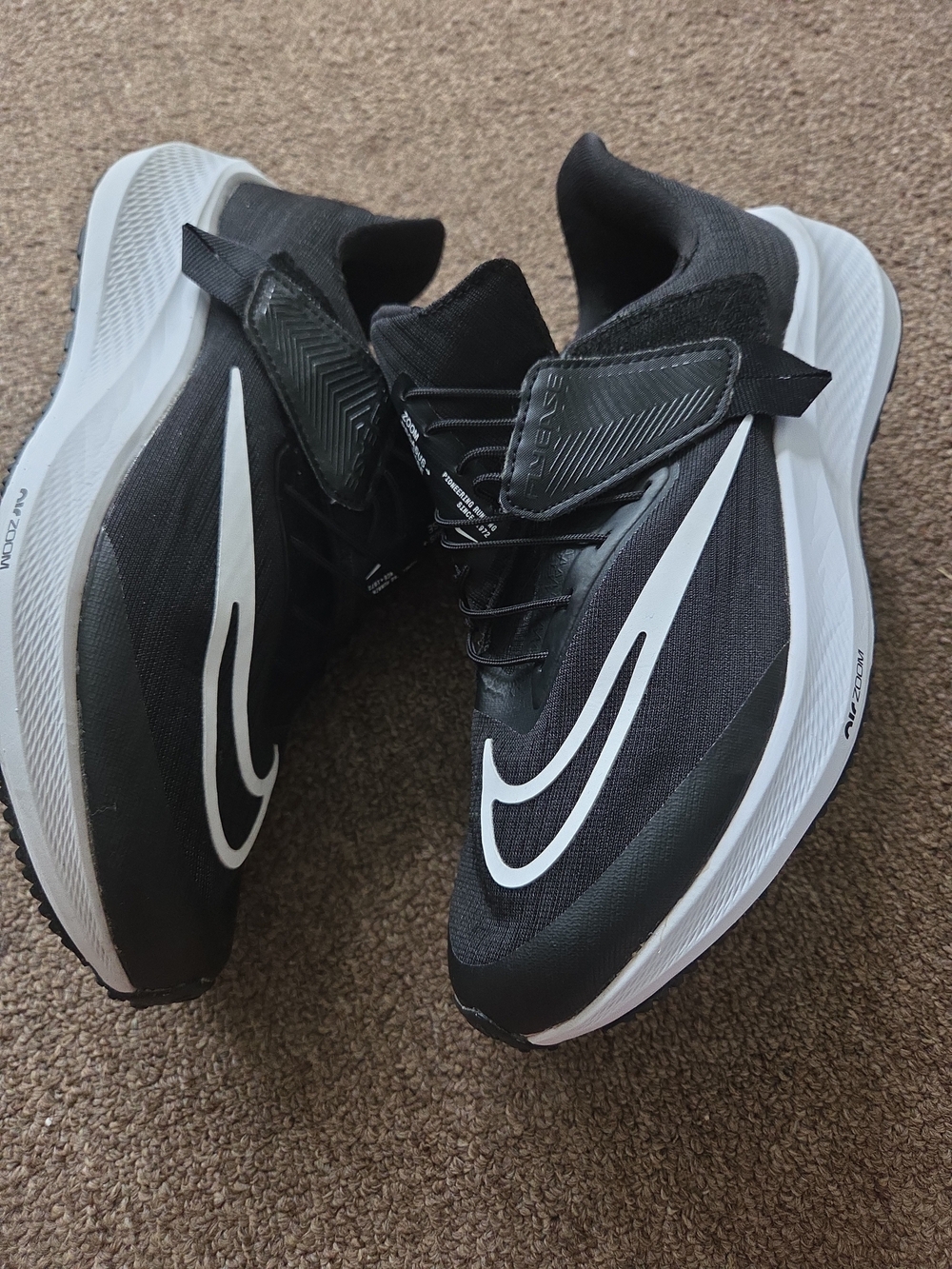 Nike Women’s Black and White Zoom Pegasus-Style Athletic Shoes Running Sz 7.5 - Picture 3 of 7